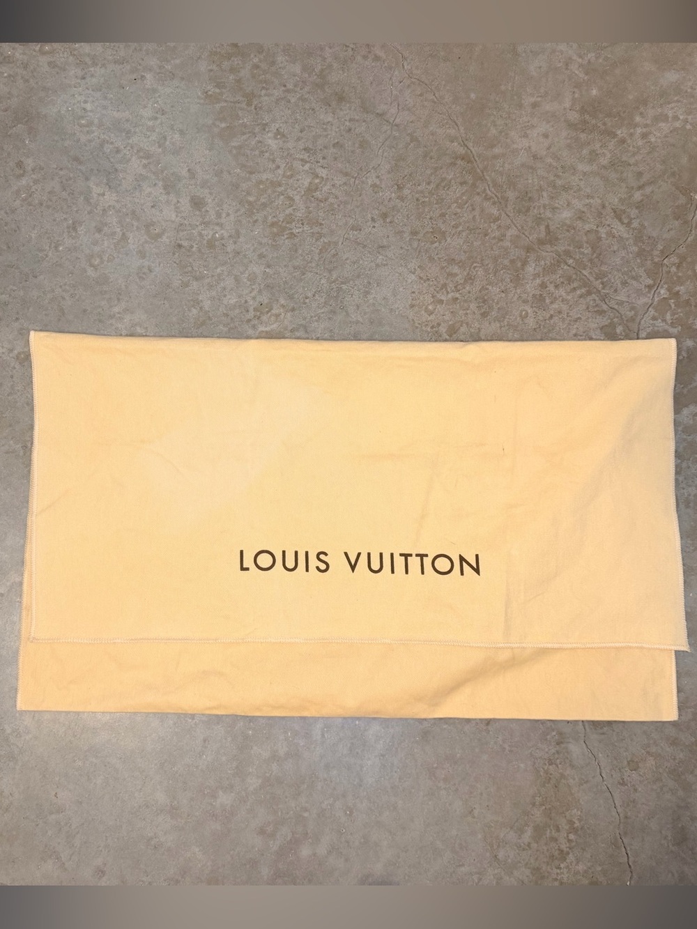 Louis Vuitton Beige Large Dust Cover
